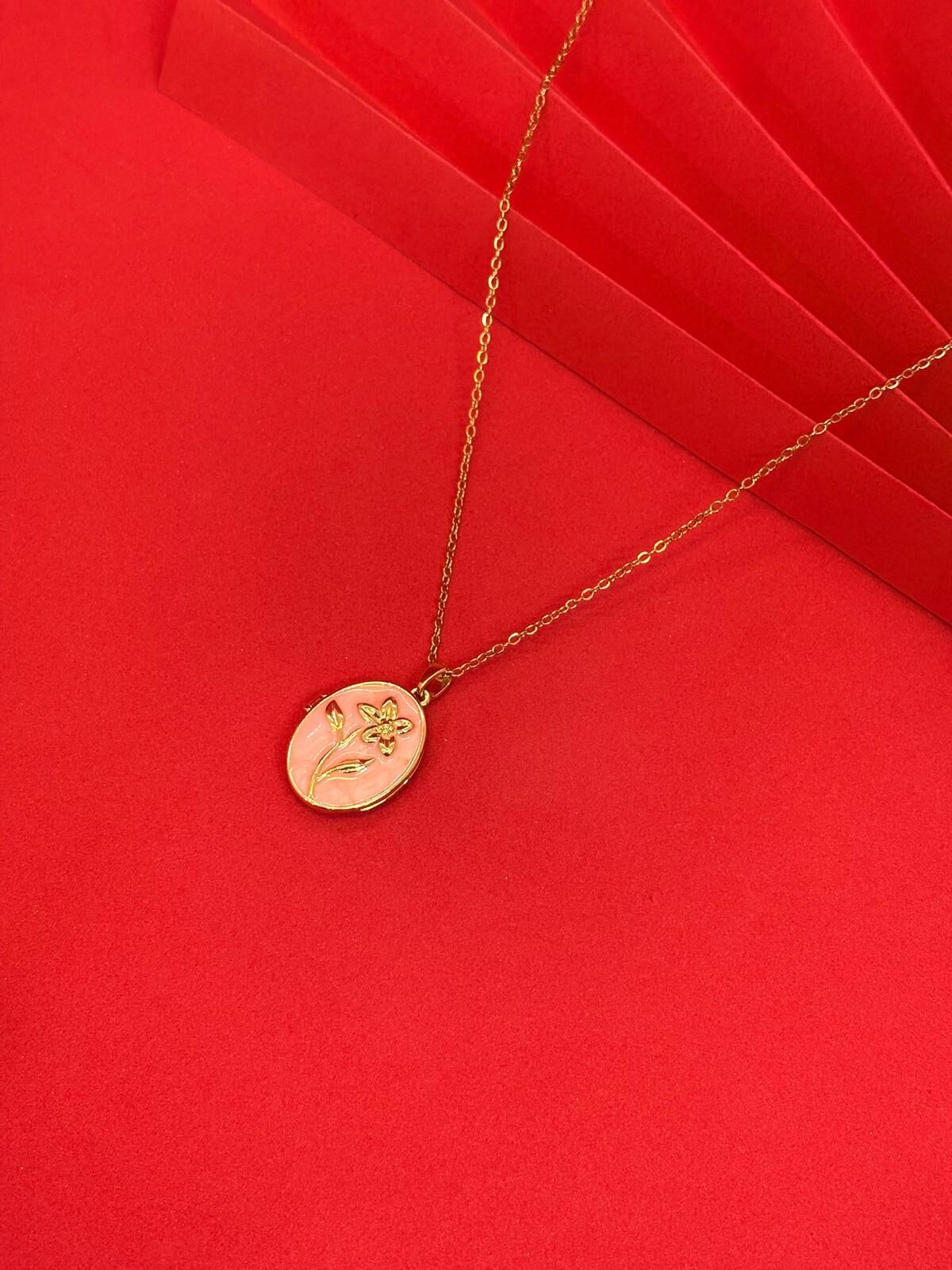 316L Çelik Gold Renk Alya Açılır Resimli Pembe Çiçekli Kolye