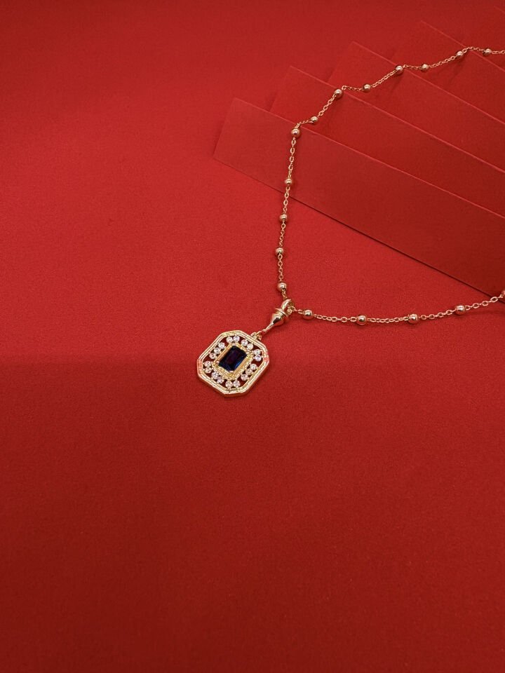 Lacivert Taşlı Gold Kolye