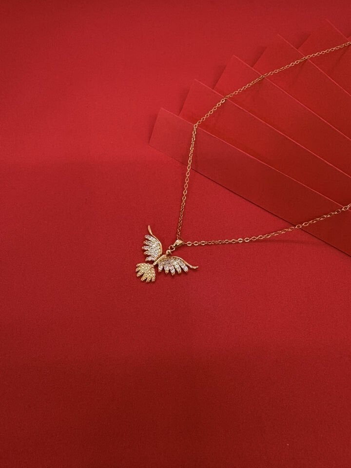 Zirkon Taşlı Kanat Kolye