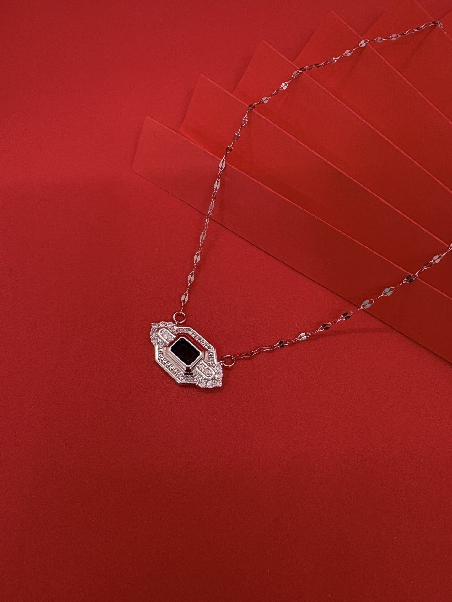 Lacivert Taşlı Gümüş Kolye