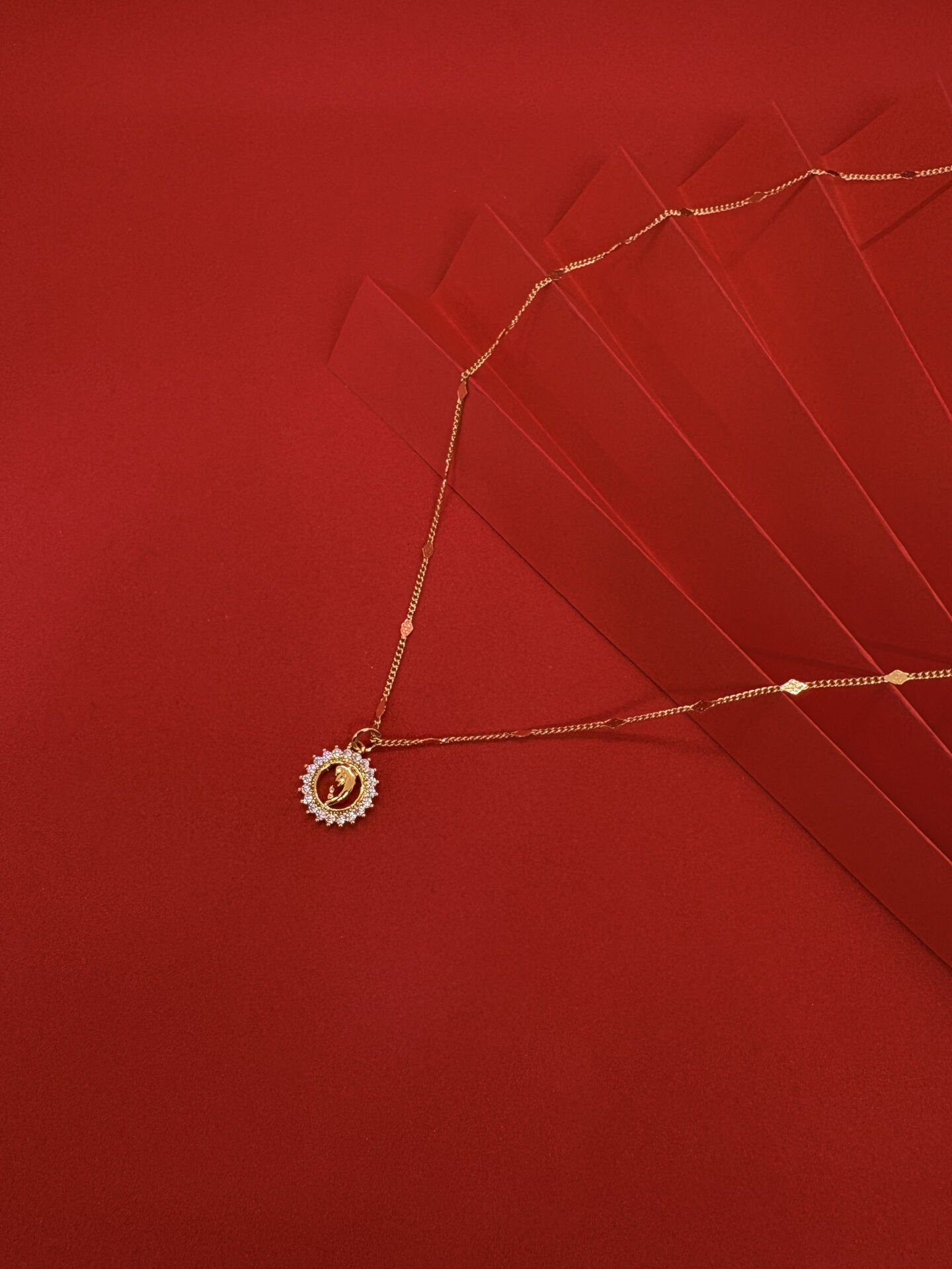 Işıltılı Ay Kolye