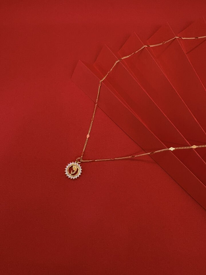 Işıltılı Ay Kolye