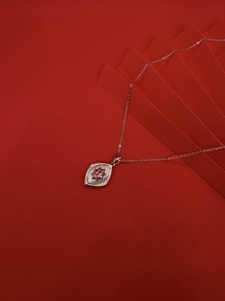 Pembe Taşlı Yıldız Kolye