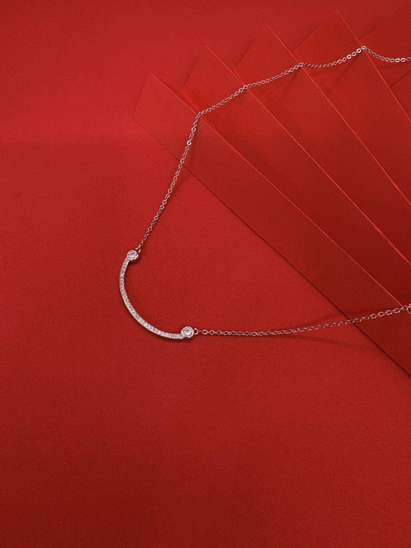 Taşlı Smile Gümüş Kolye