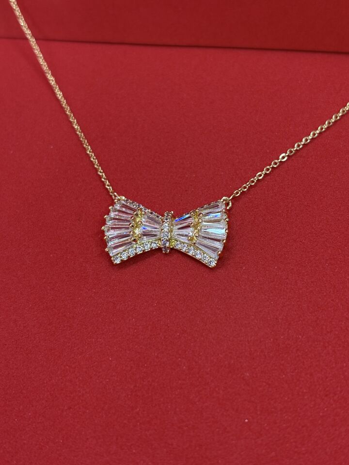 Taşlı Fiyonk Kolye