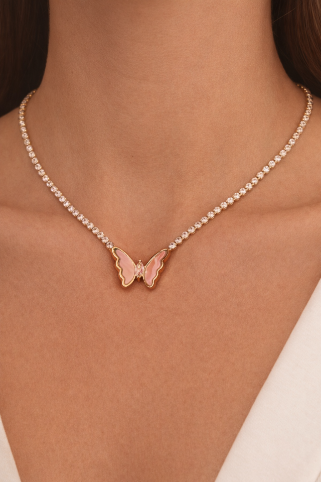 Su Yolu Kelebek Kolye