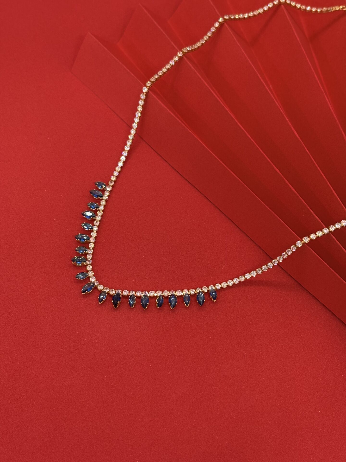 Lacivert Taşlı Su Yolu Kolye