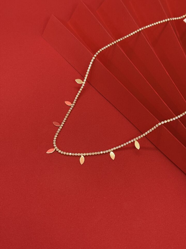 Yaprak Su Yolu Kolye