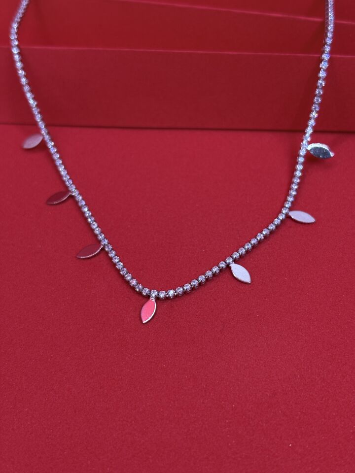 Yaprak Su Yolu Gümüş Kolye