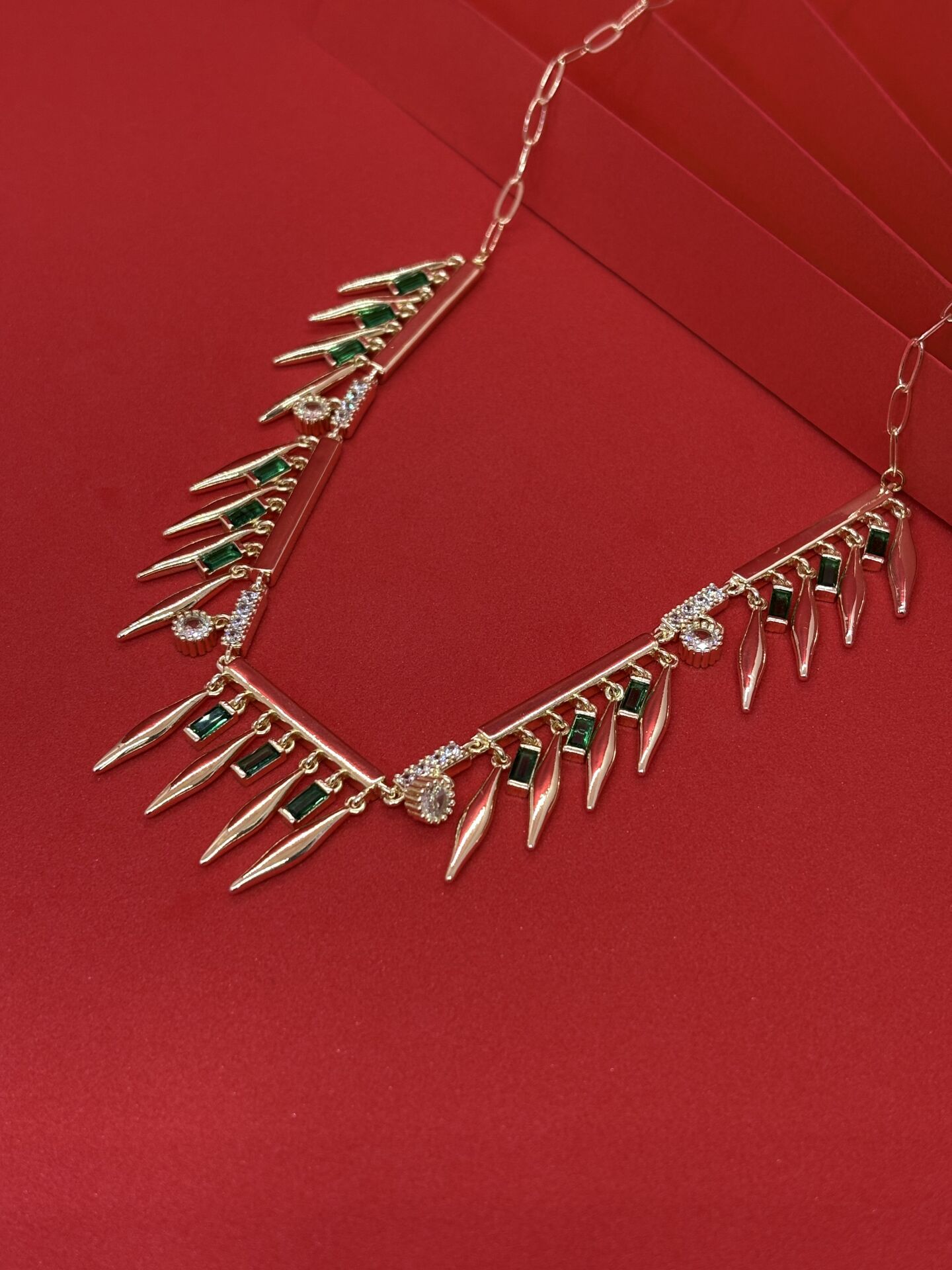 Xuping Zümrüt Kolye