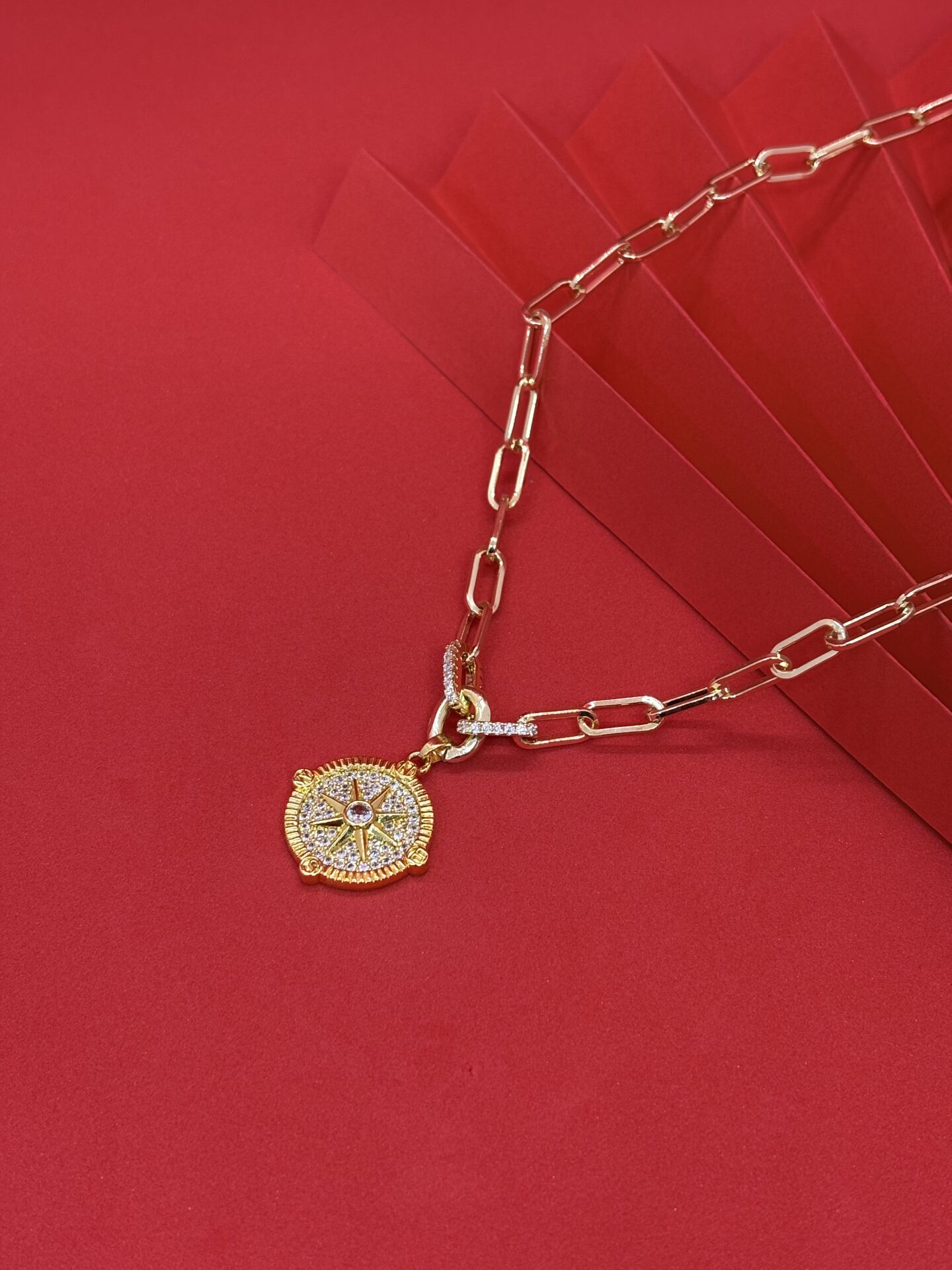 Xuping Zirkon Taşlı Yıldız Kolye