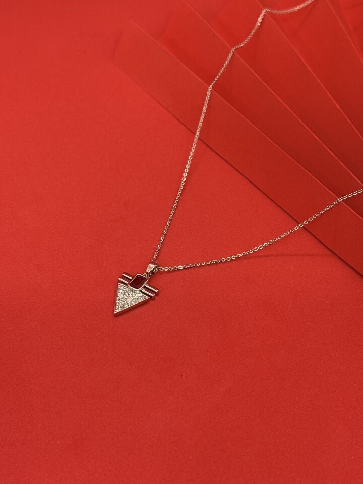 Geometrik Zirkon Taşlı Kolye