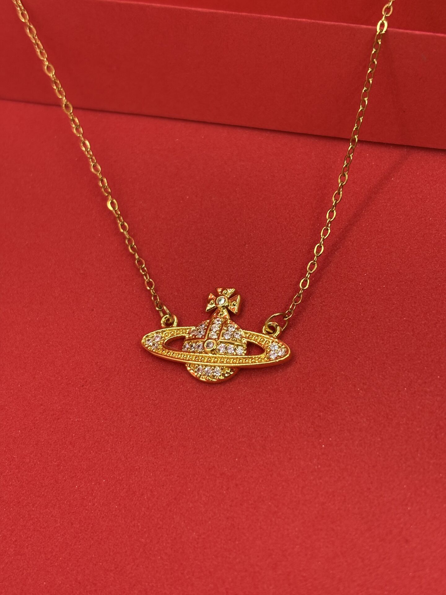 Zirkon Taşlı Uzay Kolye