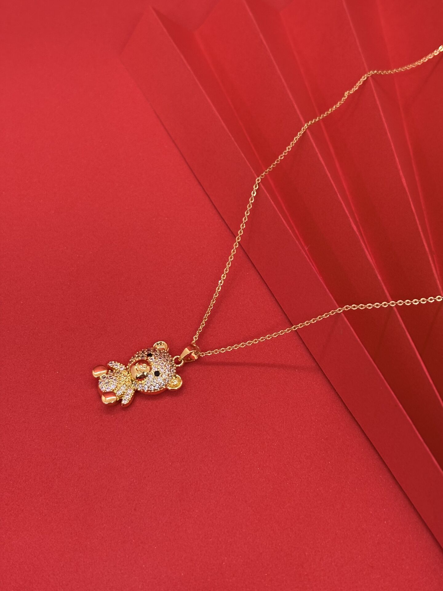 Zirkon Taşlı Ayıcık Kolye