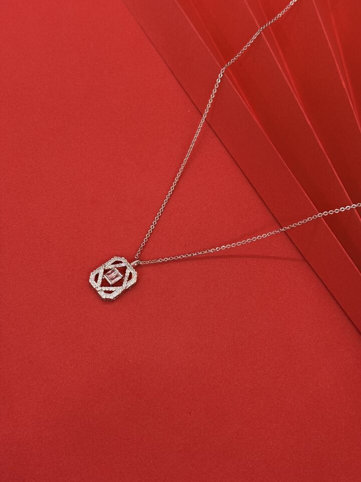 Zirkon Taşlı Kolye