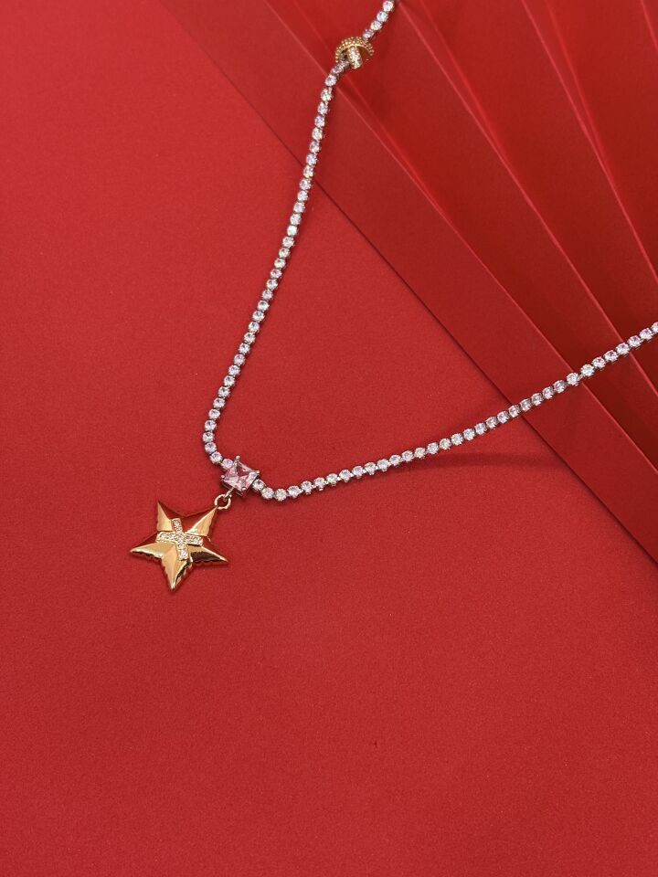 Su Yolu Yıldız Kolye