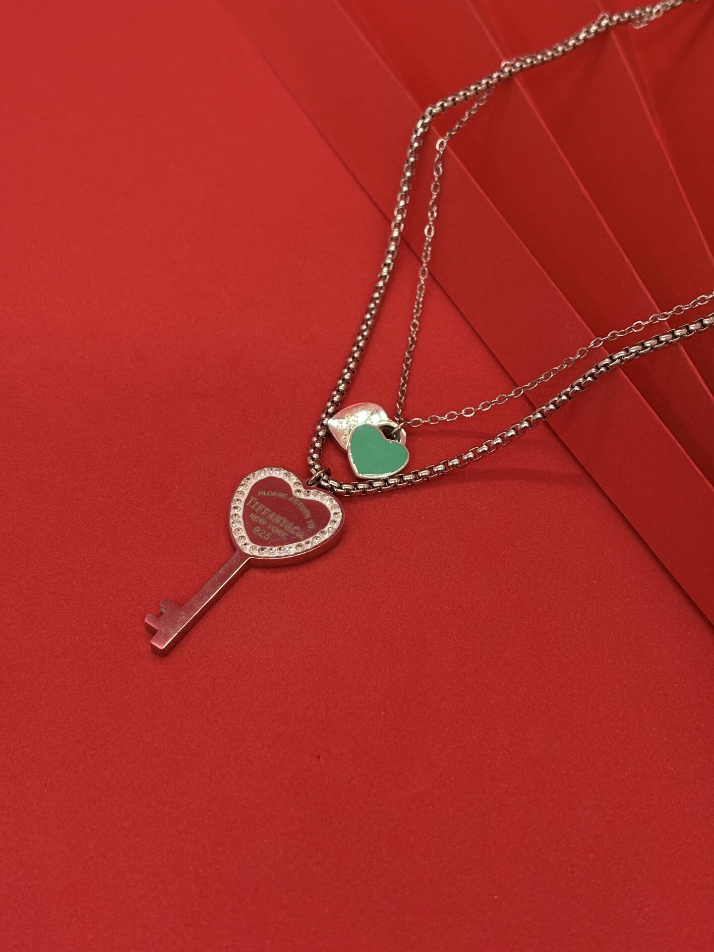 İkili Anahtar Kolye