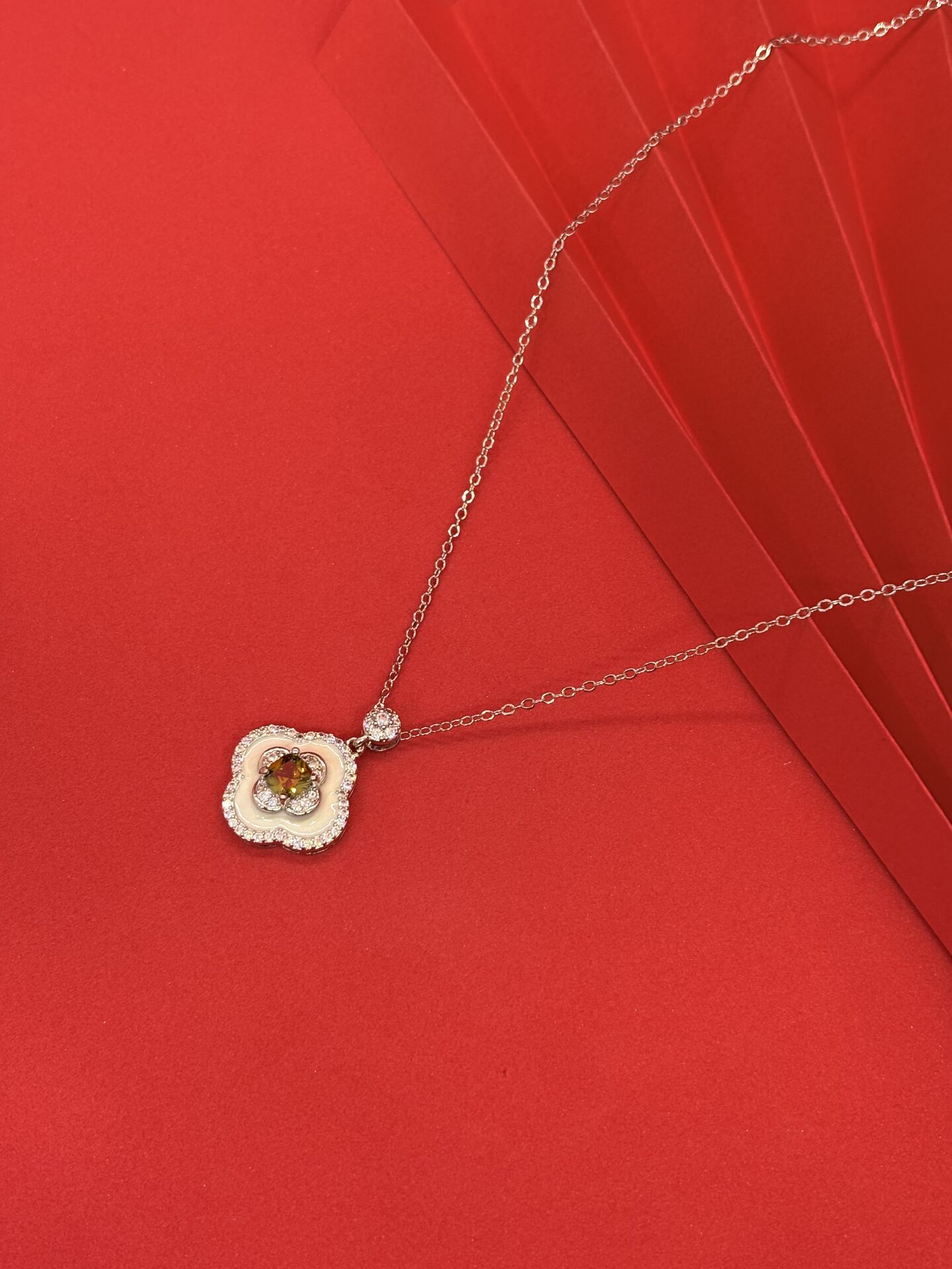 Premium Taşlı Kolye