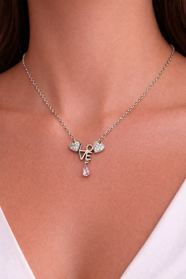 Love Gümüş Kolye