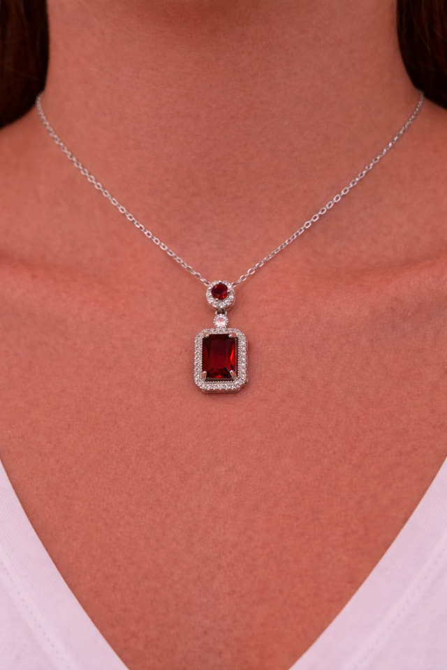 Kırmızı Taşlı Gümüş Kolye