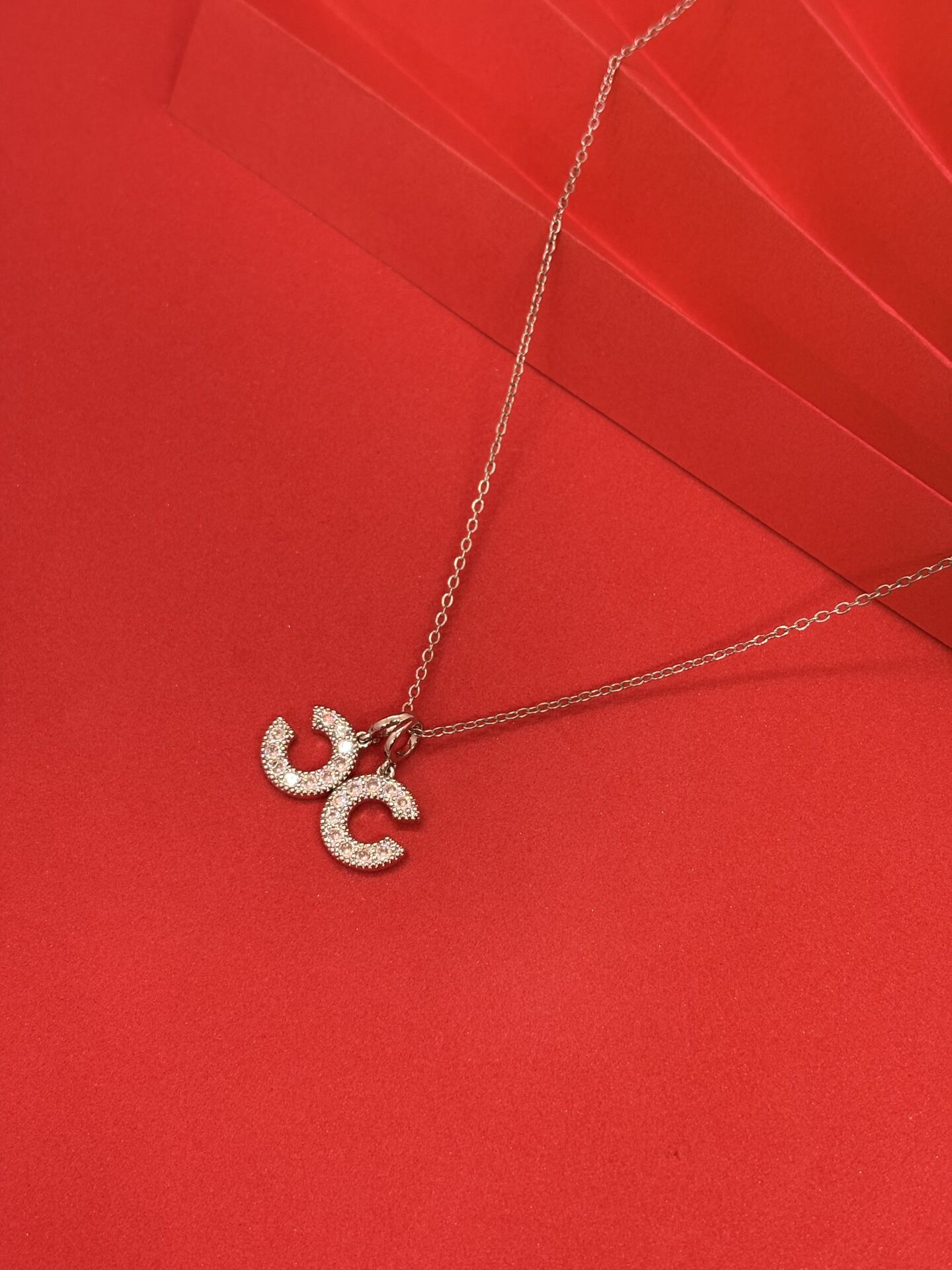 Zirkon Taşlı Gümüş Kolye