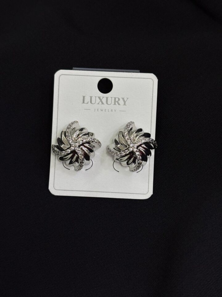Luxury Gümüş Renk Küpe
