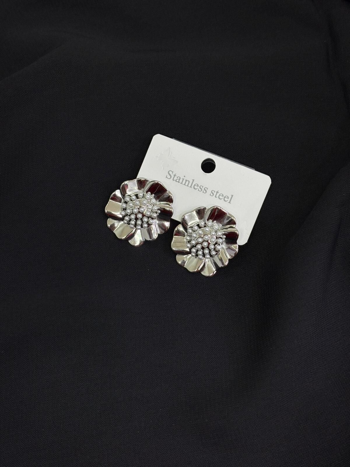 316L Çelik Gümüş Renk Çiçek Küpe