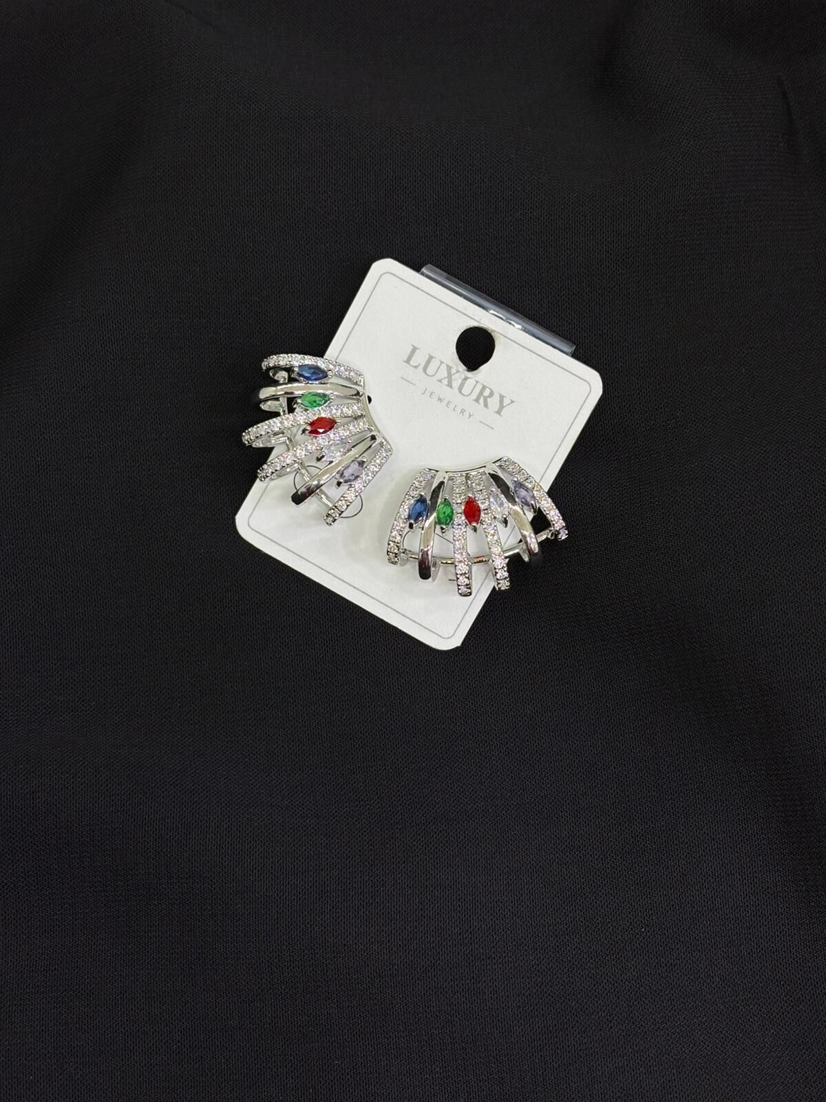 Luxury Gümüş Renk Taşlı Küpe