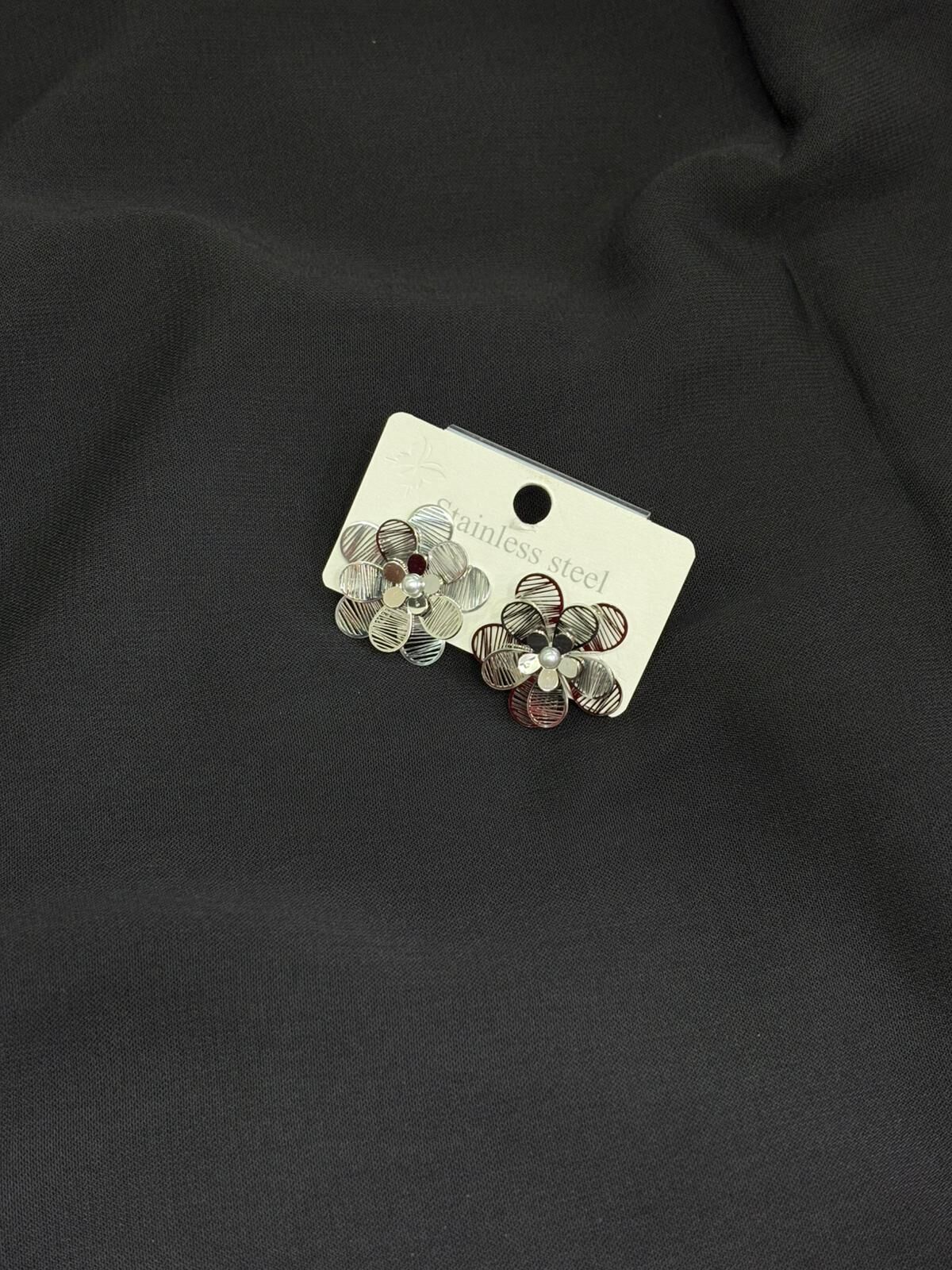 316L Çelik Gümüş Renk Çiçek Küpe