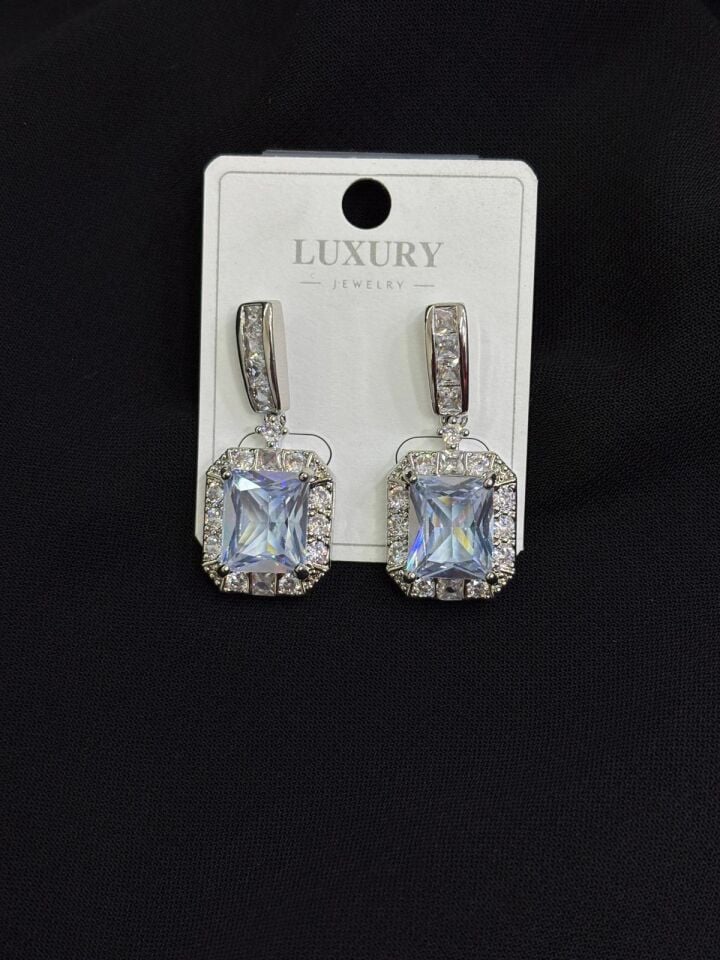 Luxury Gümüş Renk Zirkon Küpe