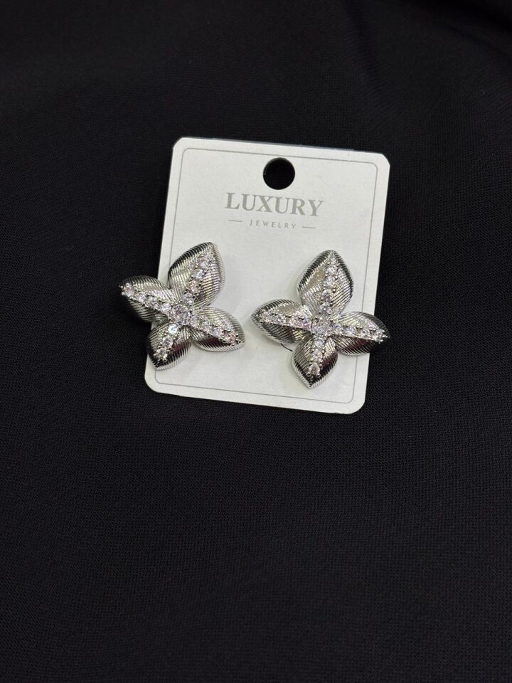 Luxury Gümüş Renk Çiçek Taşlı Küpe