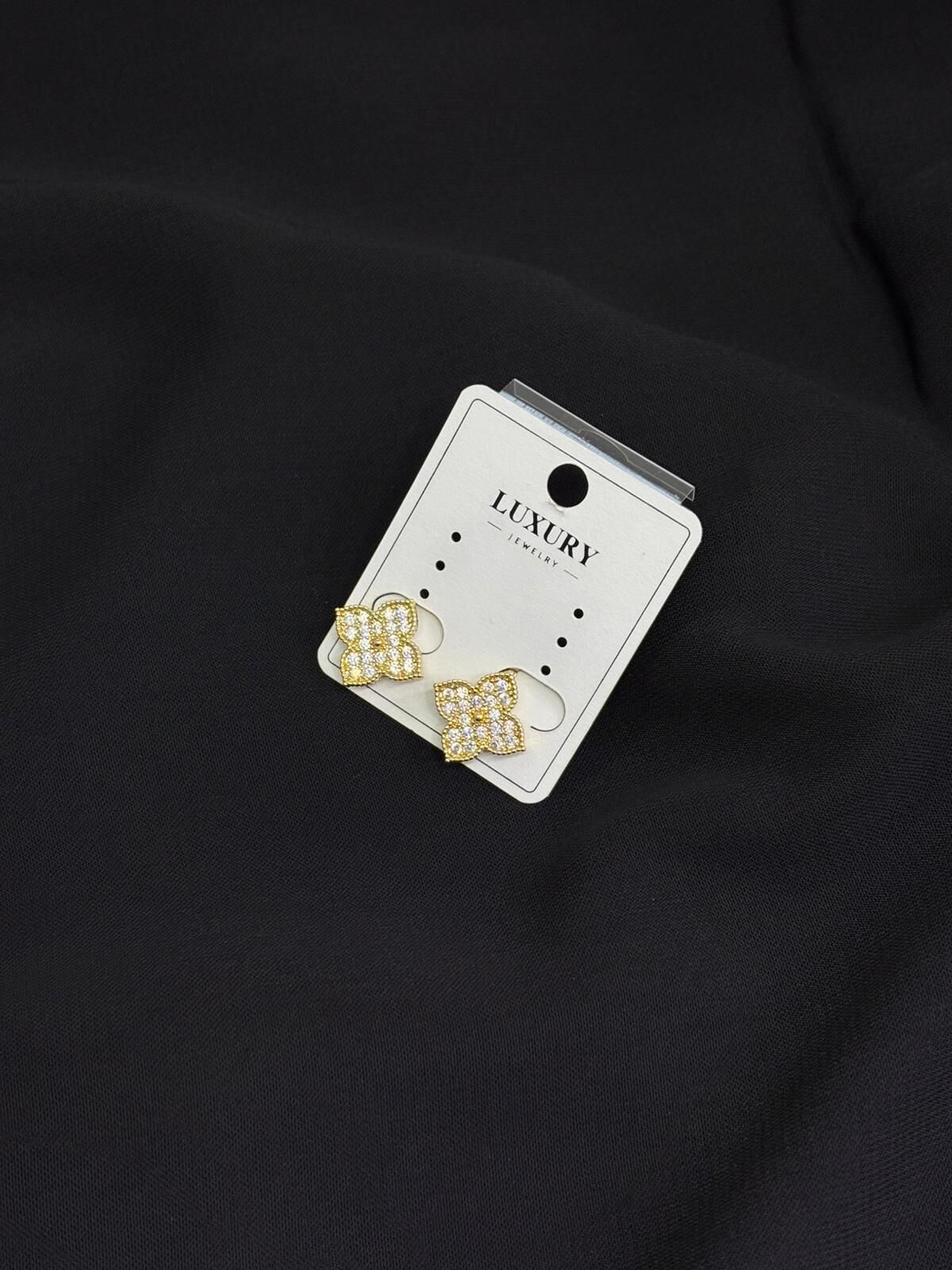 Luxury Sıkıştırmalı Gold Renk Zirkon Taşlı Küpe