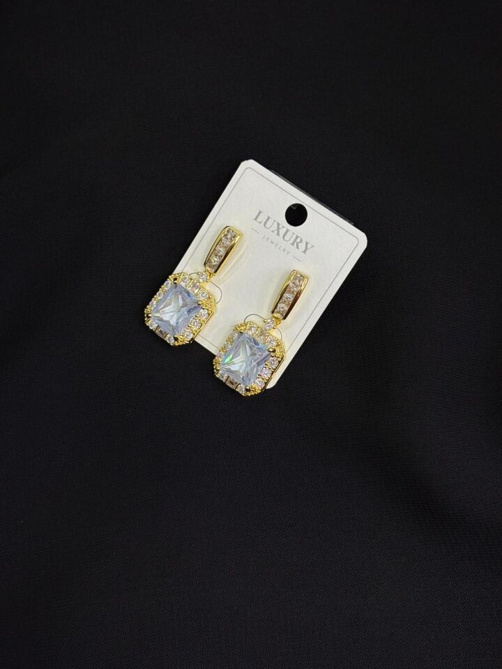 Luxury Gold Renk Zirkon Taşlı Küpe