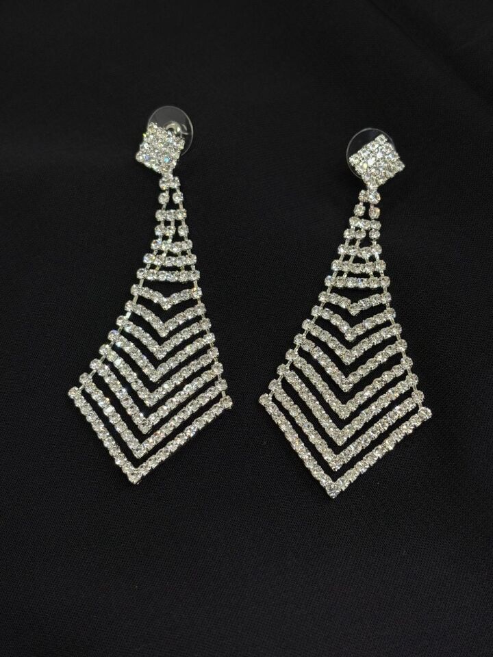 Luxury Gümüş Renk Taşlı Abiye Küpe