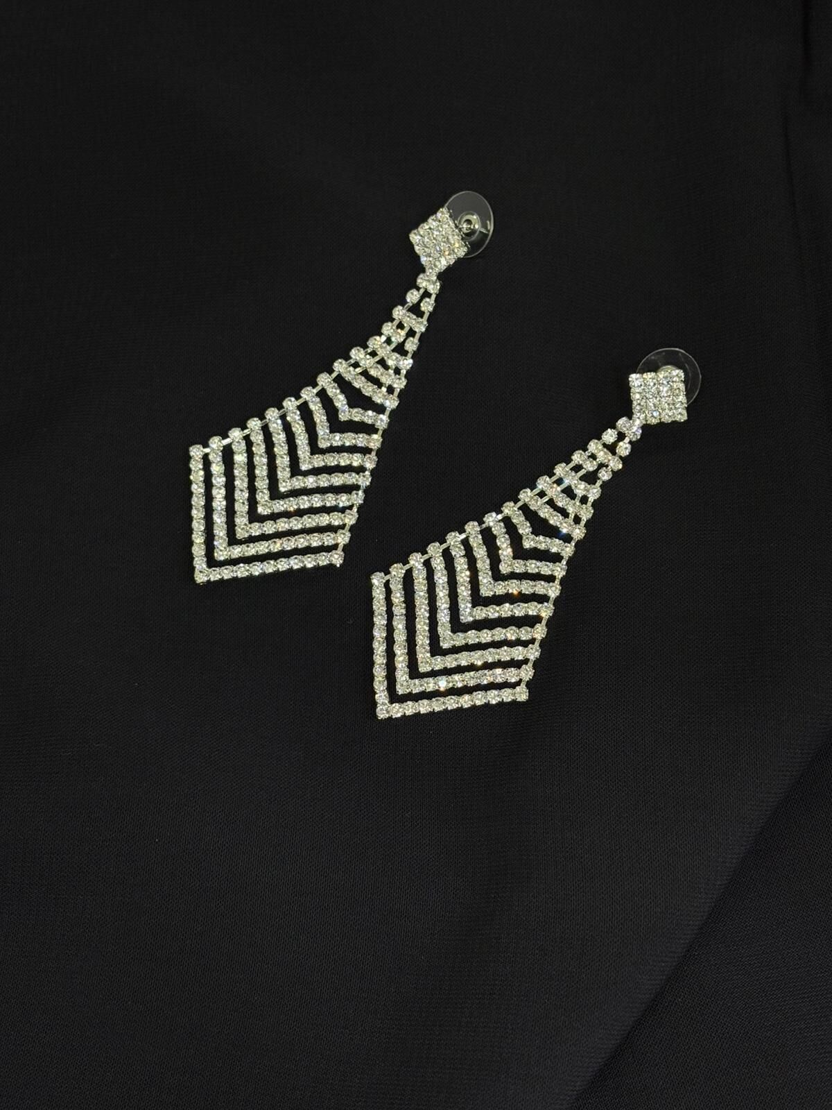 Luxury Gümüş Renk Taşlı Abiye Küpe