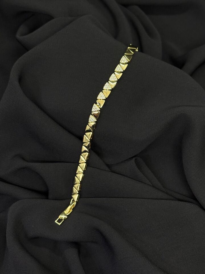 14K Gold Renk Kaplama CM Zirkon Üçgen Bileklik