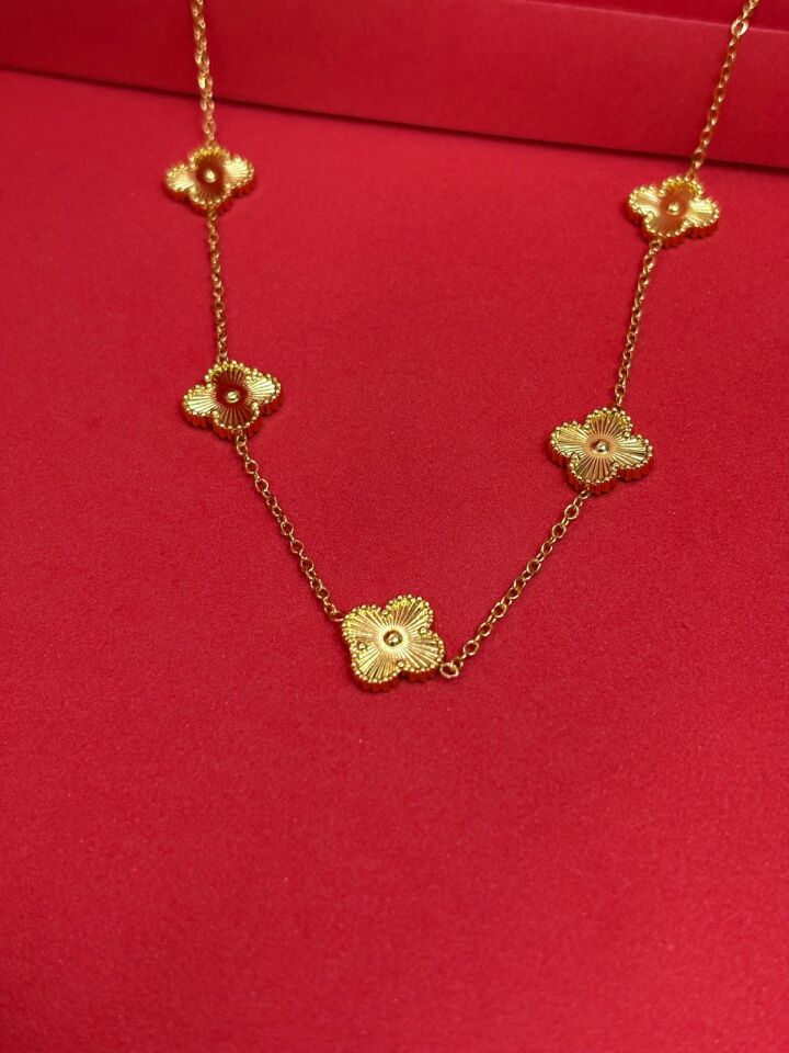 316L Çelik Gold Renk Yonca Gold Orta Boy Kolye