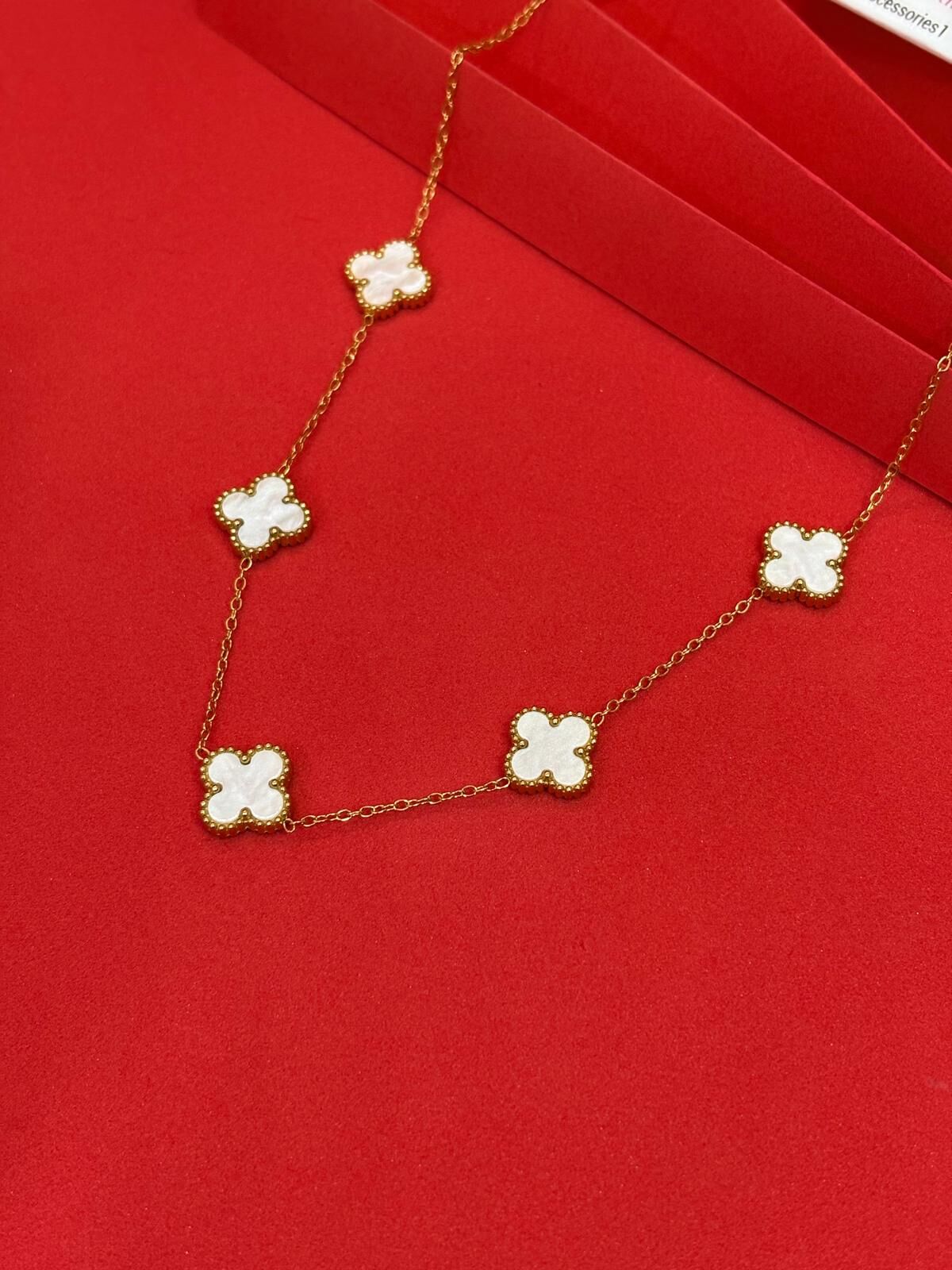 316L Çelik Gold Renk Yonca Beyaz Orta Boy Kolye