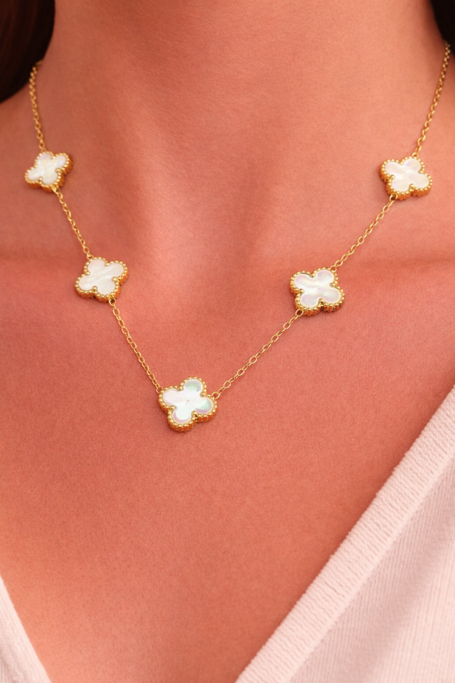 316L Çelik Gold Renk Yonca Beyaz Orta Boy Kolye