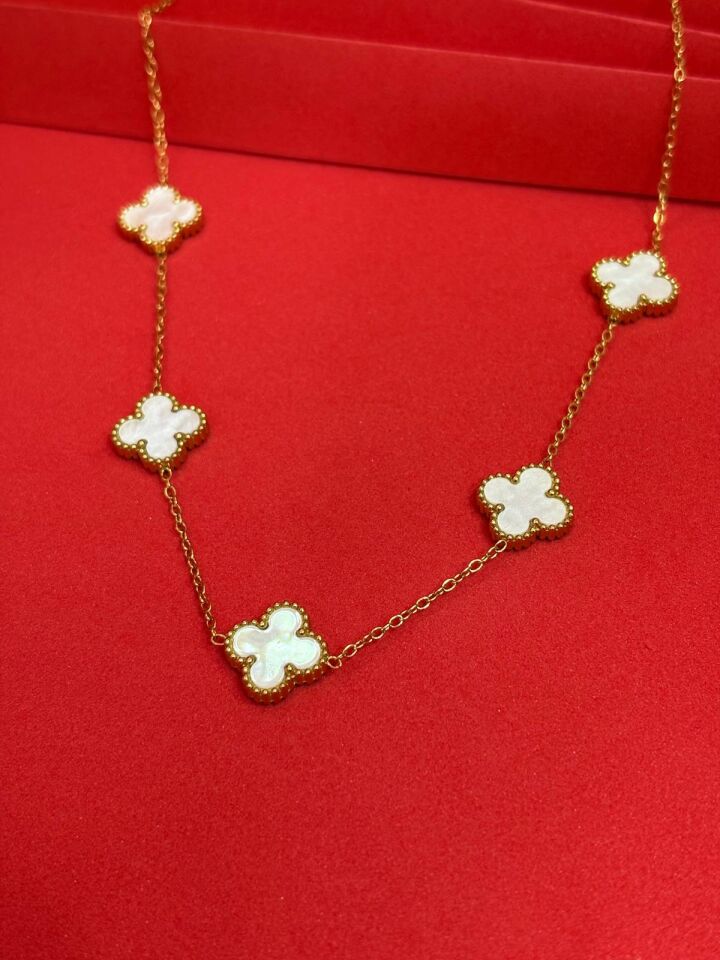 316L Çelik Gold Renk Yonca Beyaz Orta Boy Kolye