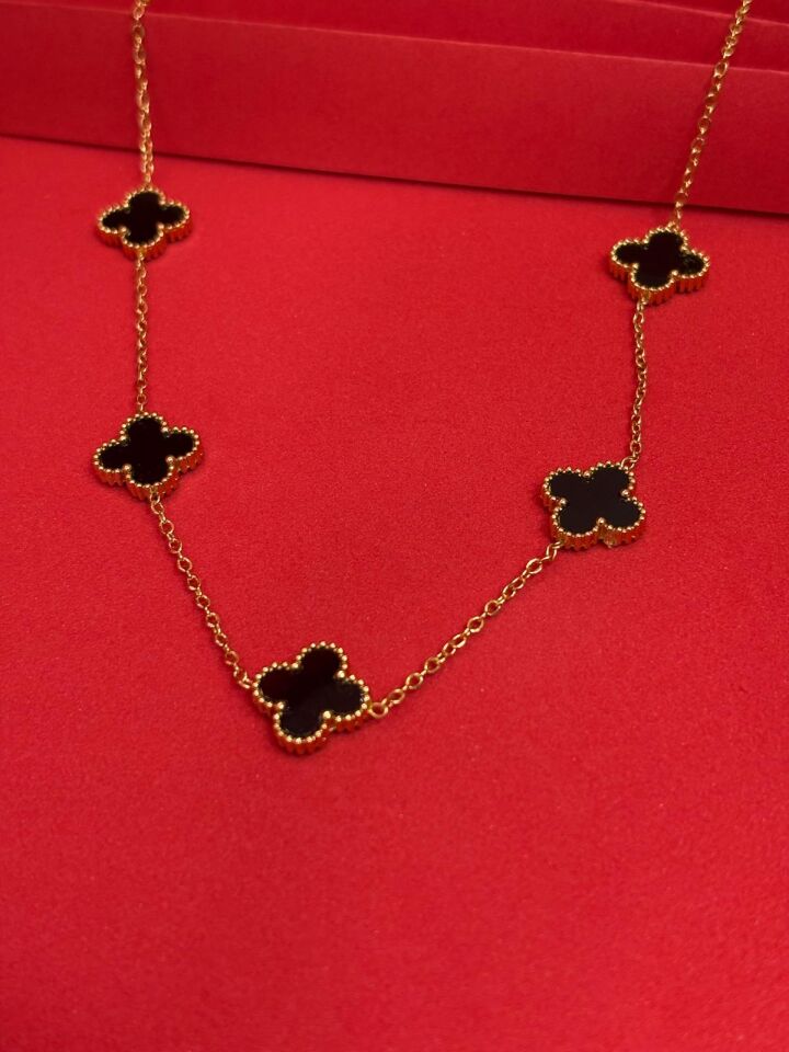 316L Çelik Gold Renk Yonca Siyah Orta Boy Kolye