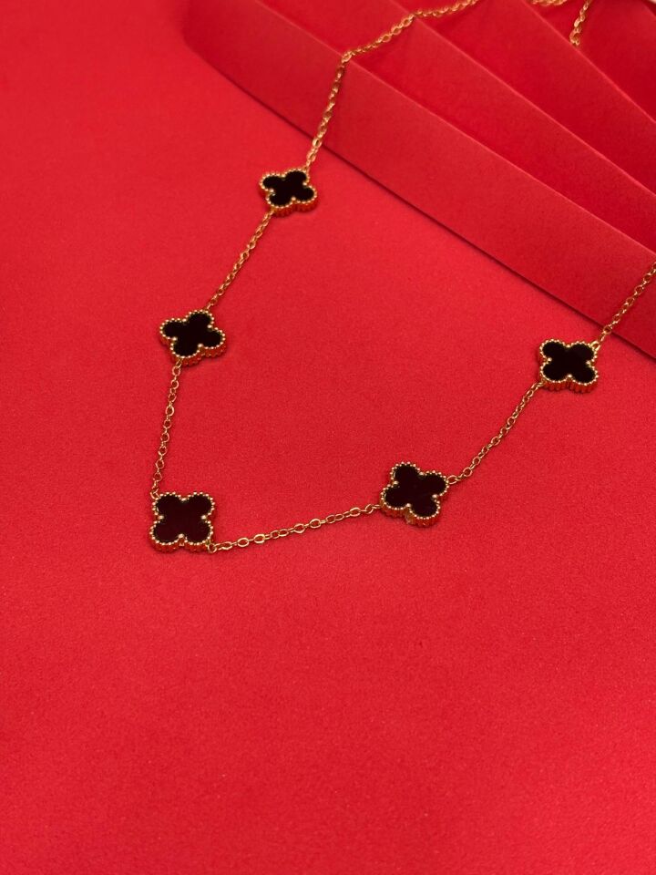 316L Çelik Gold Renk Yonca Siyah Orta Boy Kolye