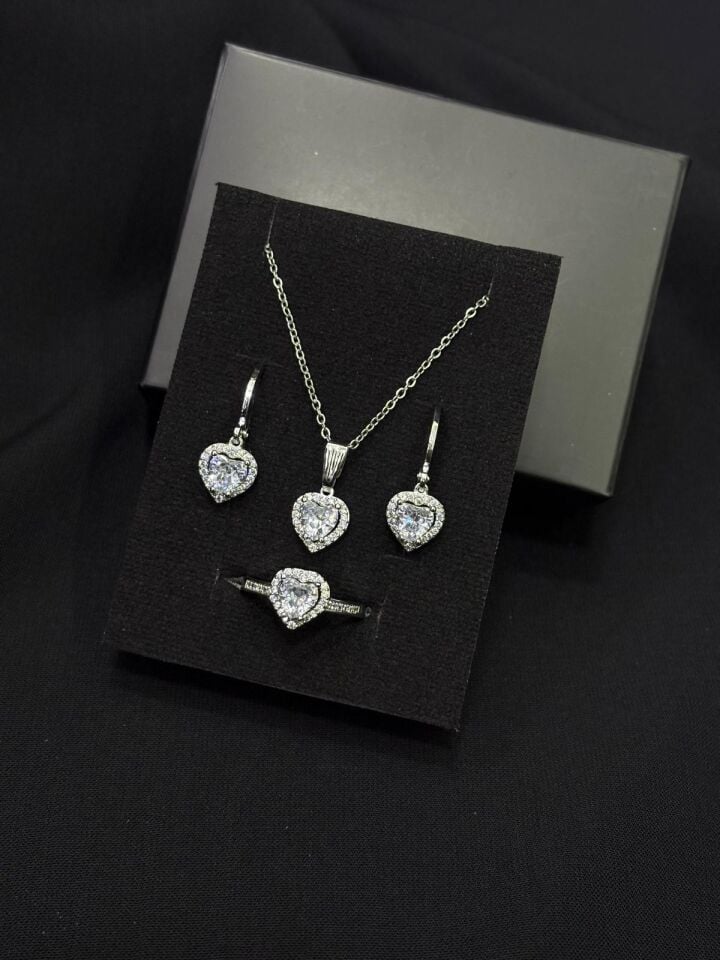 316L Çelik Gümüş Renk Beyaz Taşlı Set