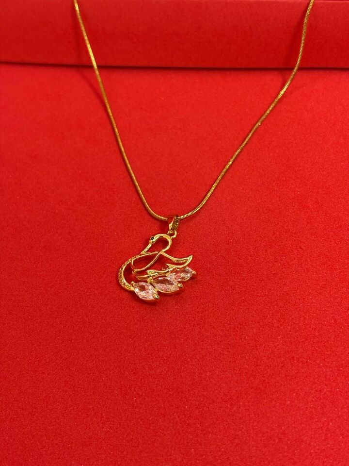 Melisa Takı & Aksesuar 316L Çelik Gold Renk Kuğu Figür Taşlı Kolye