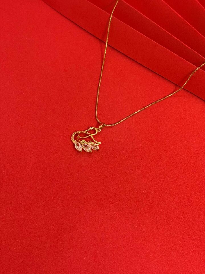 Melisa Takı & Aksesuar 316L Çelik Gold Renk Kuğu Figür Taşlı Kolye