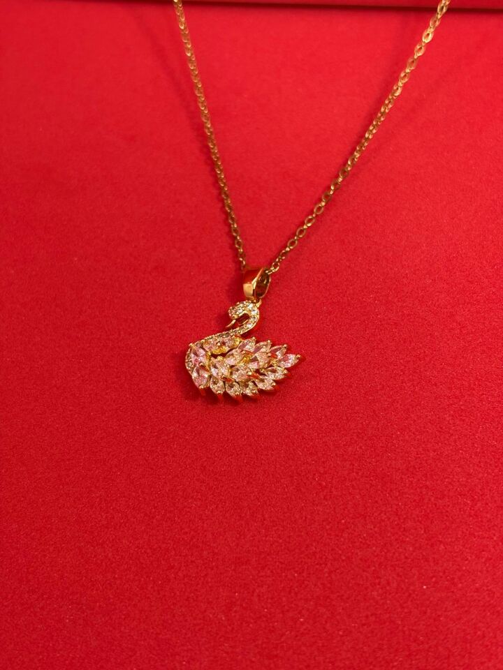 Melisa Takı & Aksesuar 316L Çelik Gold Renk Kuğu Figür Taşlı Kolye