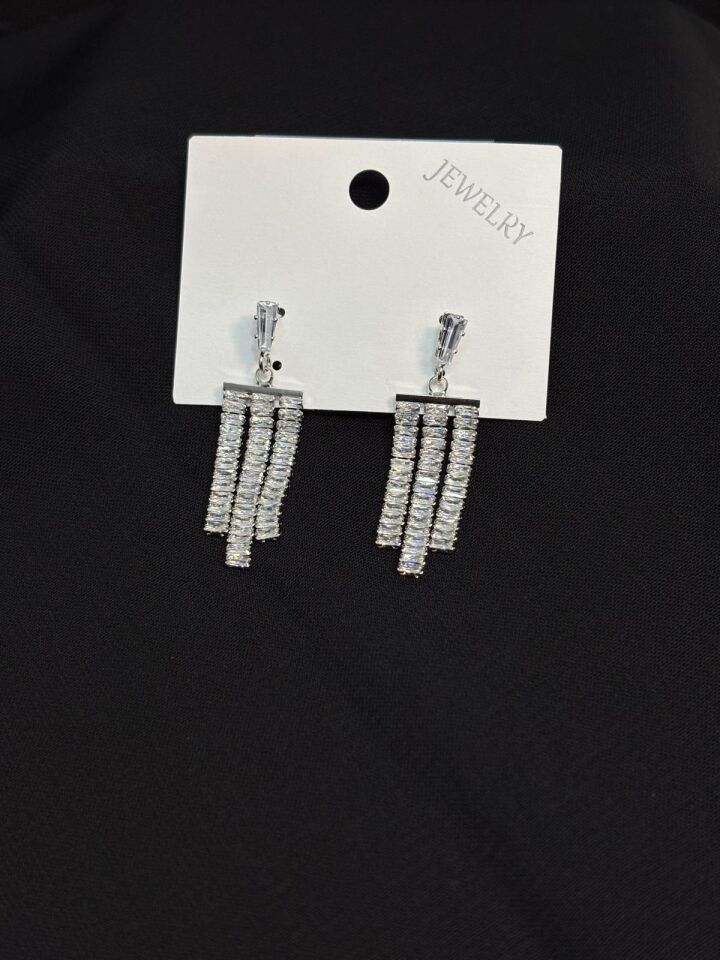 Melisa Takı & Aksesuar Jewelry Çelik Gümüş Renk Taşlı Küpe