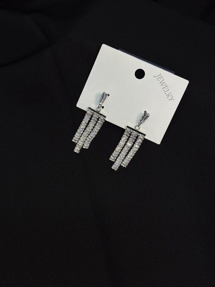 Melisa Takı & Aksesuar Jewelry Çelik Gümüş Renk Taşlı Küpe