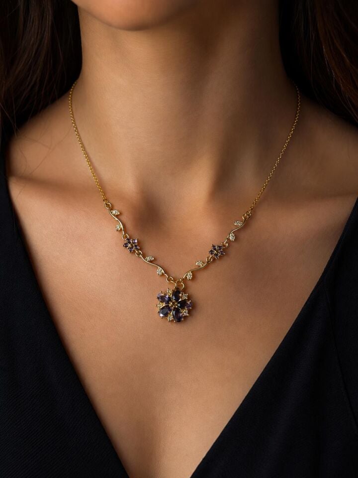 Melisa Takı & Aksesuar 316L Çelik Gold Renk Lila Taşlı Çiçekli Sarmaşık Kolye